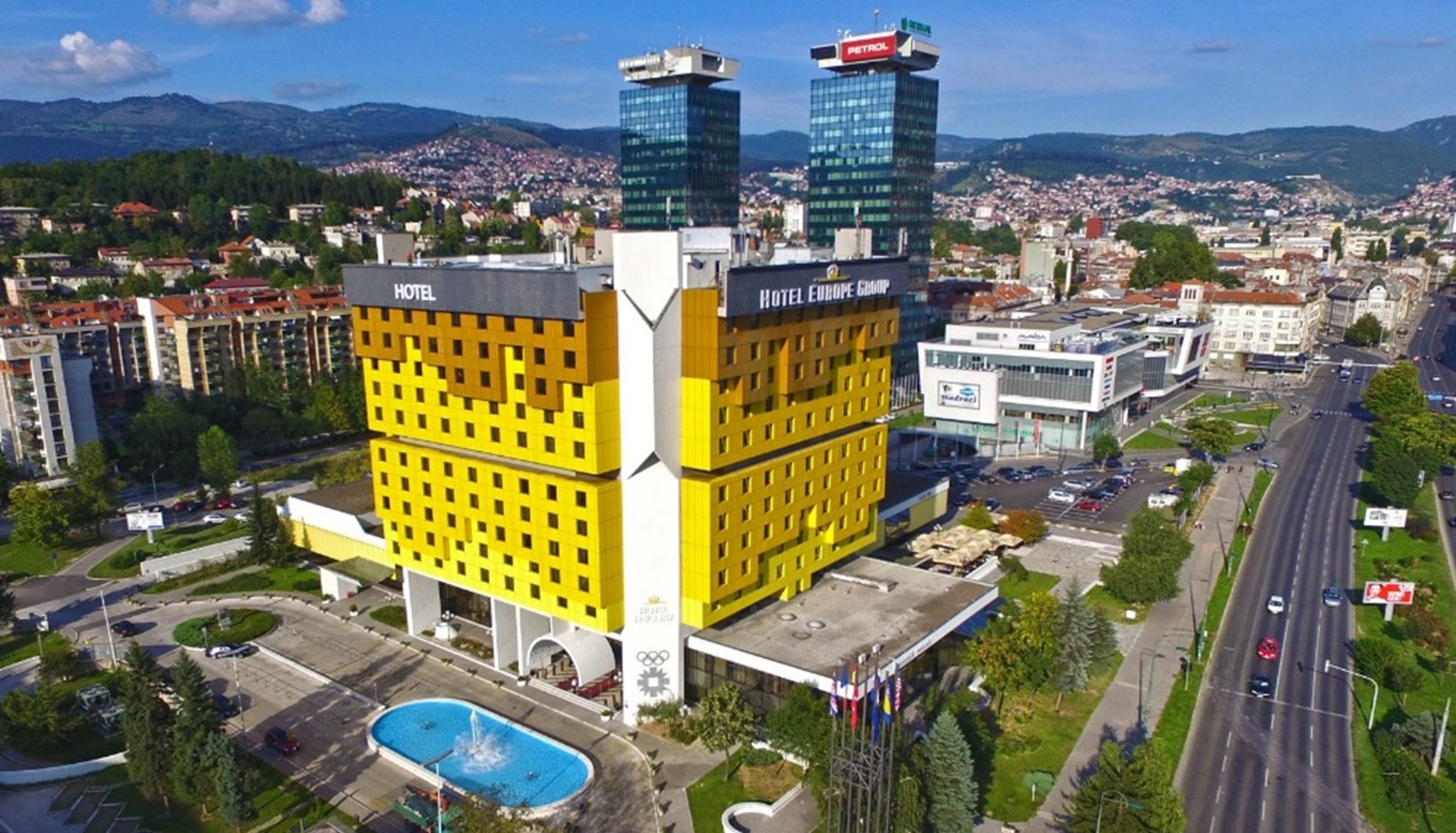 Hotel Holiday and Sarajevo, ISEO 2025 venue photograph 3